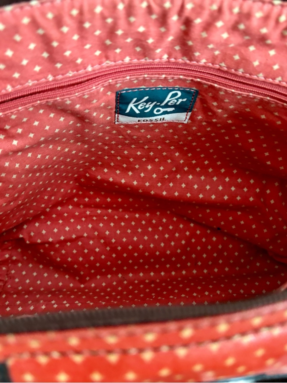 Women's Fossil Key Swan Print Tote Bag in Black and Red - Picture 6 of 6